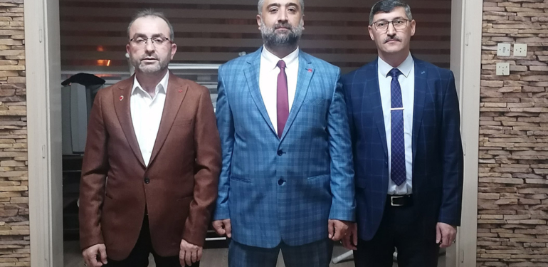 Başkan Kırca, Meclis Üyesi Adayları listesini teslim etti