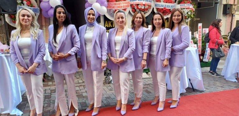 Nazilli Bayanları Derneği görkemli bir törenle açıldı