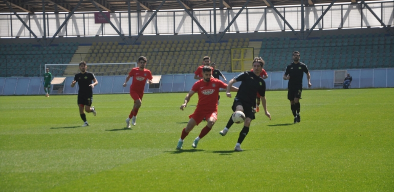 Naz Naz lidere direnemedi!