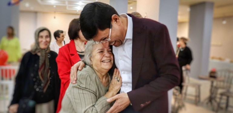 “Geleceğimizin Mimarı da, Mihmandarı da Kadındır!”