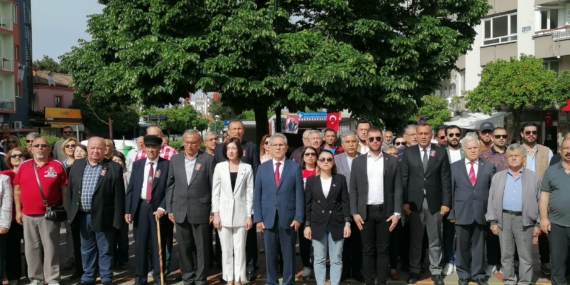 CHP Nazilli İlçe Başkanlığı da 23 Nisan’ı İstasyonda kutladı!
