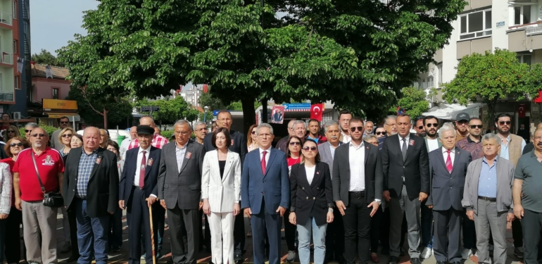 CHP Nazilli İlçe Başkanlığı da 23 Nisan’ı İstasyonda kutladı!