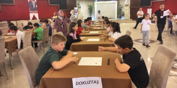 “Akıl ve Zeka Oyunları Turnuvası”nda kıyasıya yarıştılar!