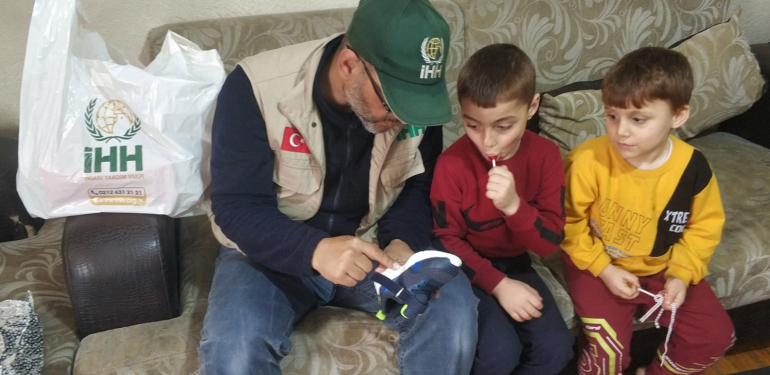 İHH Nazilli, Çadırkent’e umut ve mutluluk götürüyor!