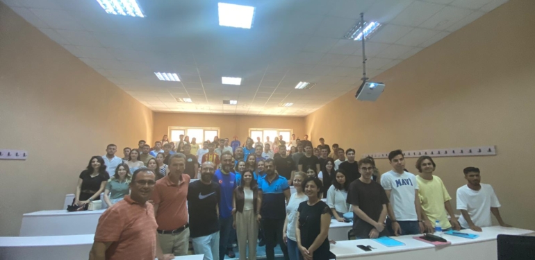 MYO öğrencilerine afet bilinci ve ilkyardımın önemi anlatıldı! 