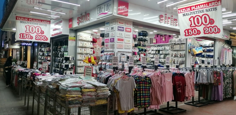 PATRON ÇILDIRDI! Fuşya’da Pijama Takımları 100, 150, 200 TL…