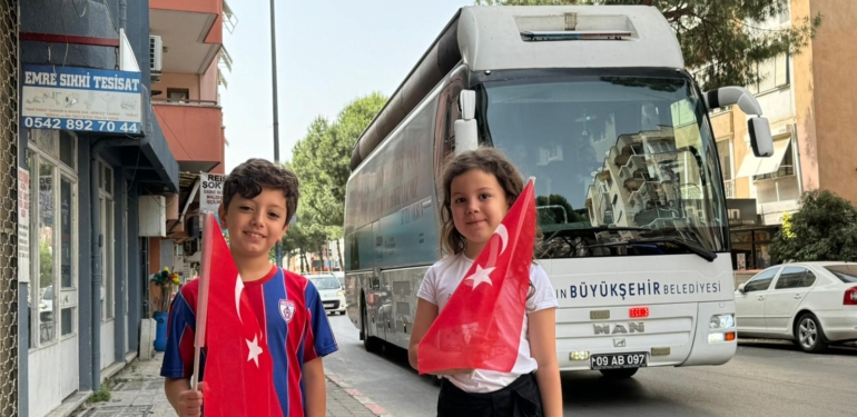 19 Mayıs Otobüsü ile bayram coşkusu kentin her noktasında!