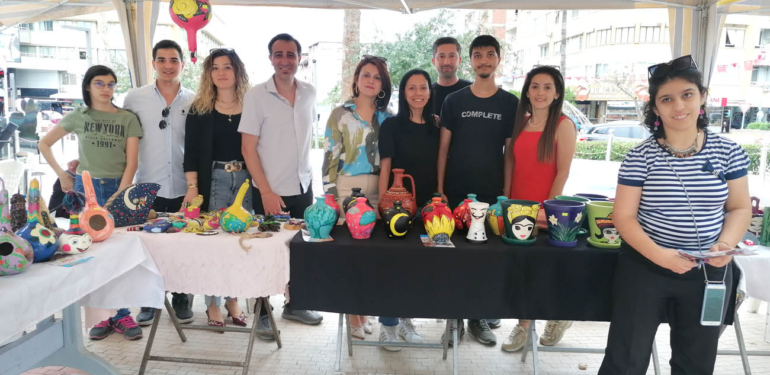 Özel çocuklar ‘Evren’de sosyalleşti, üretti ve sergi açtı!