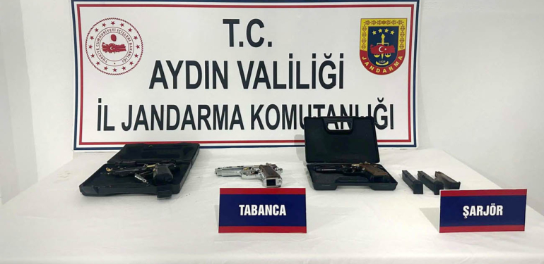 Ruhsatsız silah taşıyanlar ve silah kaçakçıları denetime takıldı!
