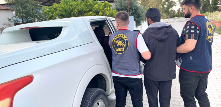 ‘Kasten Öldürme’ suçundan aranan 11 hükümlüye operasyon!