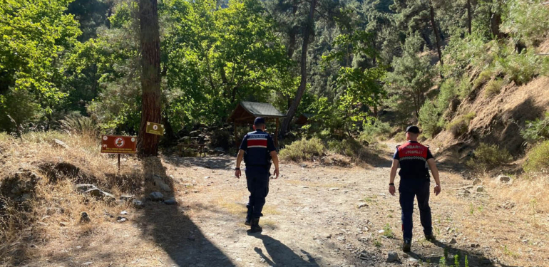 Girilmesi yasak alanda tespit edilen 104 şahsa, 213 bin TL ceza!