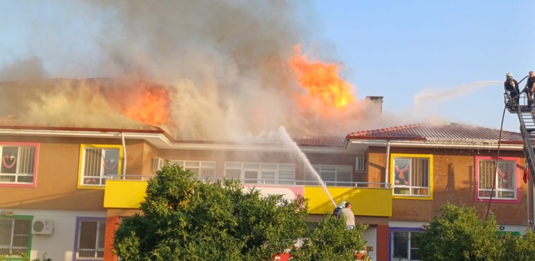 İzmarit ateşi parsel parsel yürüdü, İsabeyli Anaokulu’nu yaktı!