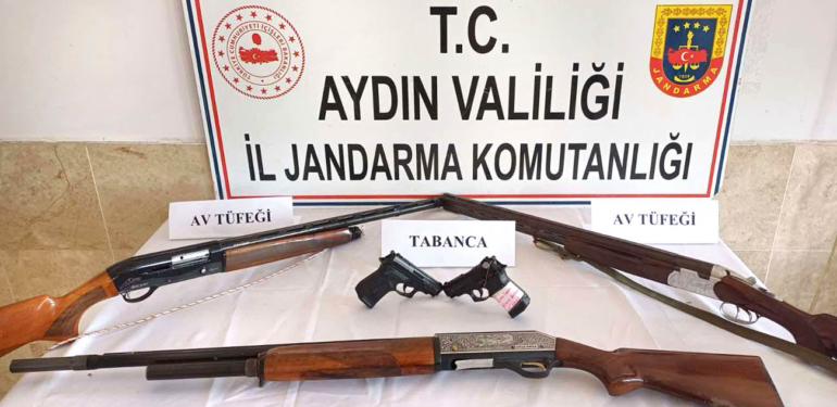 Jandarma’dan silah kaçakçılarına operasyon: 8 gözaltı!