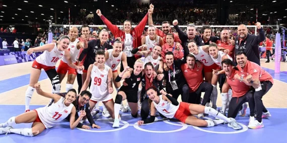 ‘Yarı Final’ heyecanı için, sandalyeni kap gel!