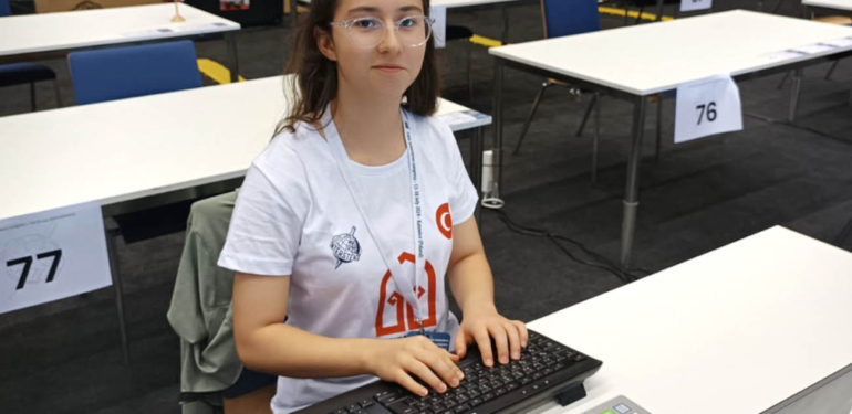 NFL öğrencisi Bağdagül Özkan, Dünya 2’ncisi oldu!