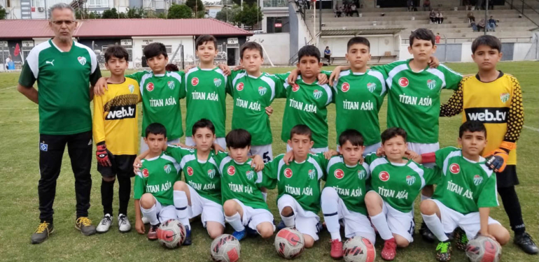 Bursaspor Futbol Okulu yaz dönemi kayıtları devam ediyor!