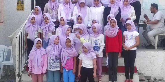 Yaz Kur’an Kursu’nu tamamlayan öğrenciler ödüllendirildi!