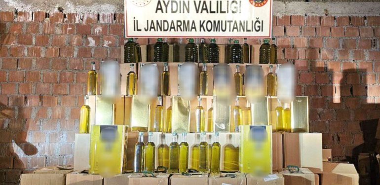 Jandarma, sahte zeytinyağı satanlara suçüstü yaptı!