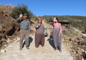 emine-yol-07