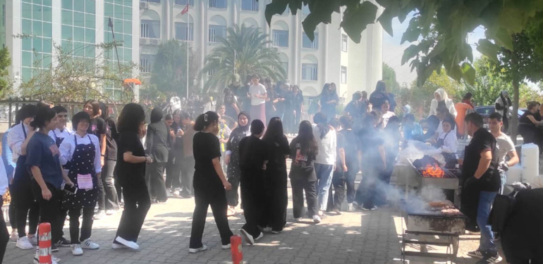 Nahit Menteşe Lisesi’nde 2 günde, 2 hayır!