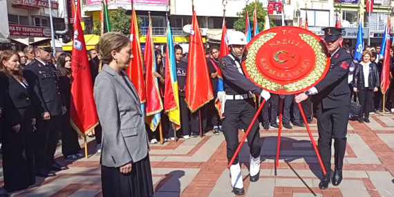 29 Ekim Kutlamaları, ‘Çelenk Sunma Töreni’ ile başladı!