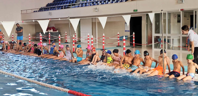 Eğitim ve eğlence bir arada… ‘Geleceğe Kulaç Atıyorum’