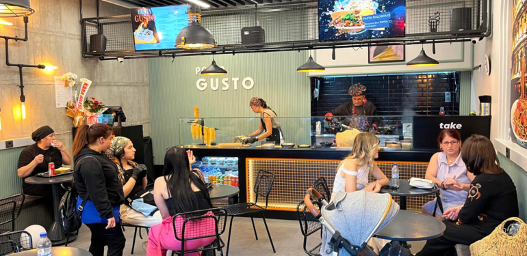 ‘Parmesan tekerinde taze makarna’ Nazillililerle buluştu!