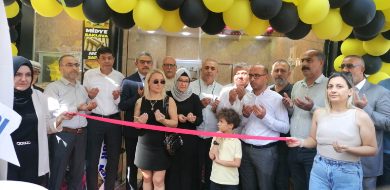 ‘Tatlı Durağım’ Atatürk Bulvarı’nda açıldı!