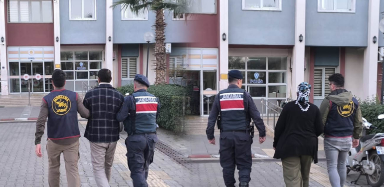 Birinin 41, diğerinin 15 suç kaydı vardı, aranıyorlardı… Yakalandılar!