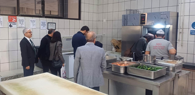 Öğrencilere yemek hizmeti veren yemekhaneler denetlendi!