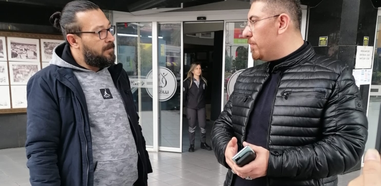 Basın mensupları meclisi terk etti!