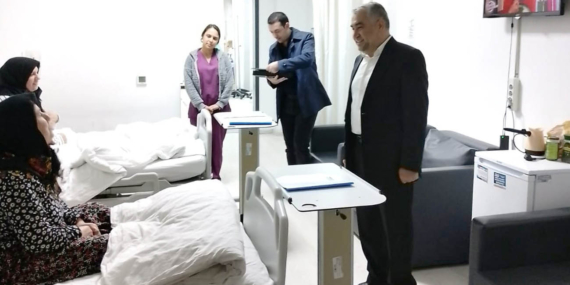 ADÜ Rektörü Kent, hastaların kandilini kutladı!