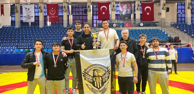 Bizim çocuklar, U23 Güreş İl Birinciliği’nde ‘Şampiyon’ oldu!