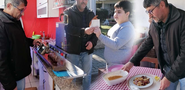 “Ekmeğimizin peşindeyiz!”