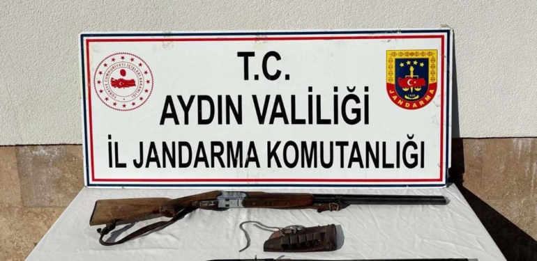 Silah kaçakçıları ve ruhsatsız silah taşıyanlar hedefte!