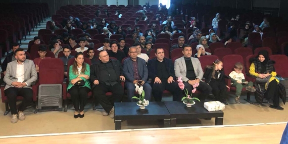 Öğrenciler geleneksel değerlerle buluştu… ‘İftarda Konuşalım’