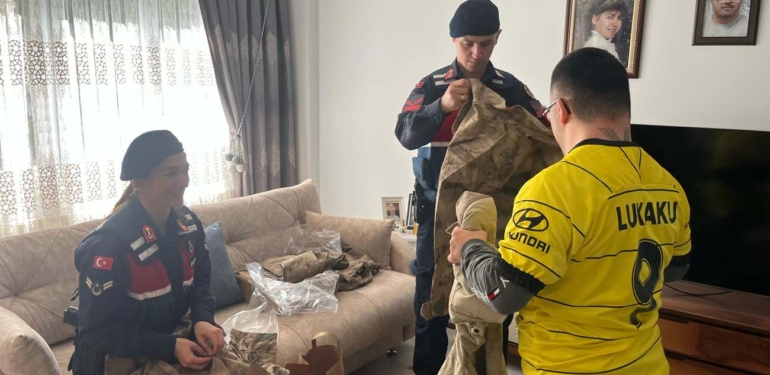 Jandarma’dan Efekan’a büyük sürpriz!