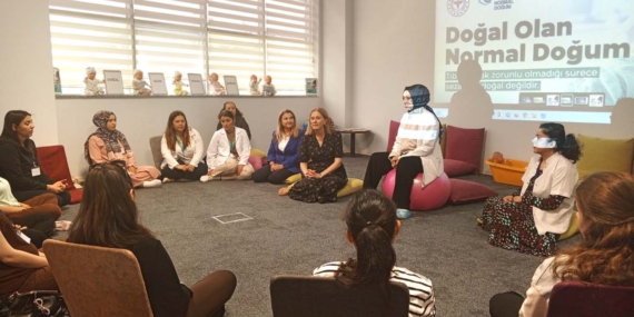 Kaymakam Kan, ebeler ve anne adaylarıyla buluştu!