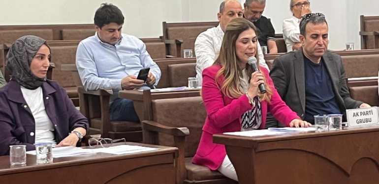 AK Partililerden ‘Aile Yılı’ ve ‘Anneler Günü’ vurgusu!