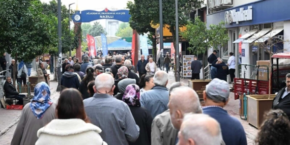 ‘Ata Tohumları’ndan üretilen 40 bin fide Nazillililerle buluştu!