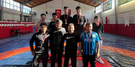 Genç pehlivanlarımız, Okullar Arası İl Birinciliği’ne damga vurdu!