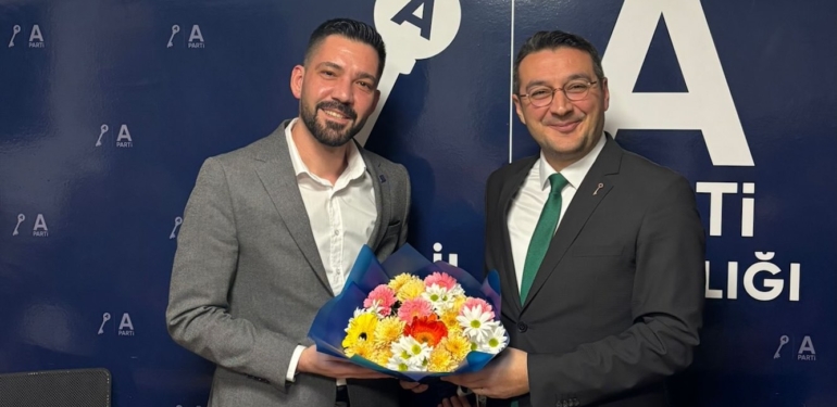 Anahtar Parti Aydın İl Başkanı Akgün, görevi Çomak’tan devraldı!