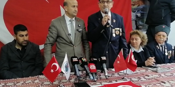 “Bayrak, siyaset üstüdür; bayrak, milletin kalbidir!”