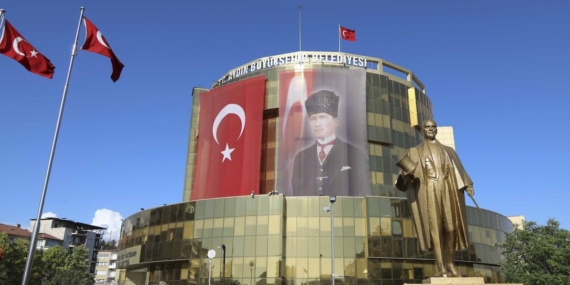 Büyükşehir Belediyesi’nden TMMOB’a ‘iftar sofrası’ yanıtı!