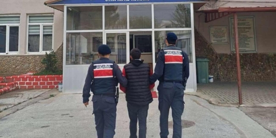 Jandarma, 5 yılla aranan hükümlüyü Ocaklı’da yakaladı