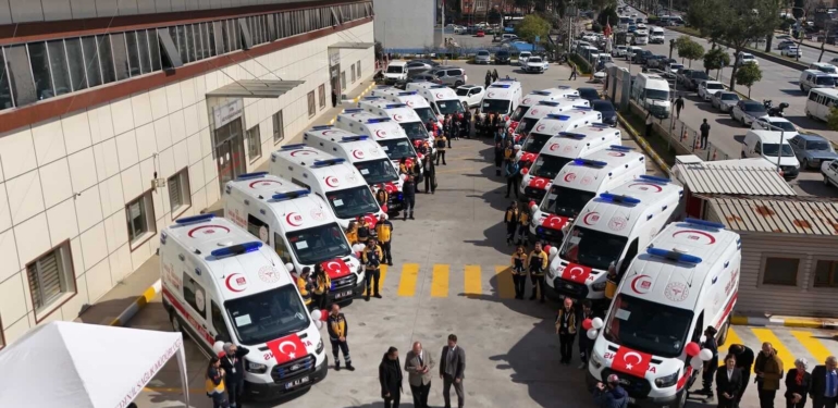 Aydın’ın acil sağlık filosuna 16 yeni ambulans! 2’si Nazilli’ye…