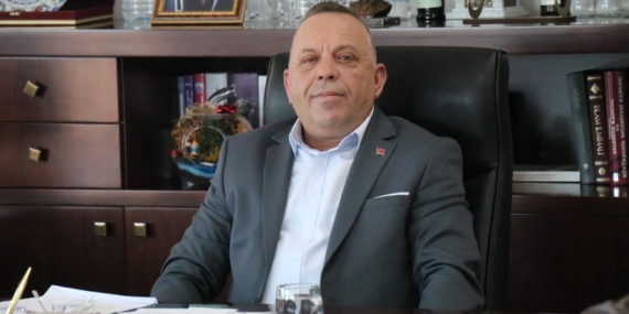 “Aziz milletimizin bayramını en içten dileklerimle kutluyorum”