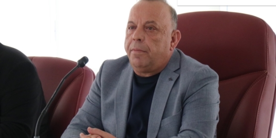 Başkan Galip Özel, okullardaki güvenlik zafiyetine dikkat çekti