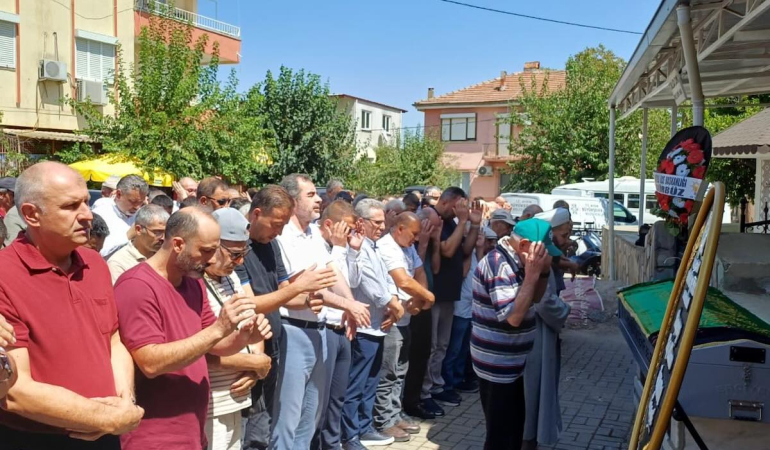 Sevgül Batur’un kardeşi Sevim Aktaş ebediyete uğurlandı
