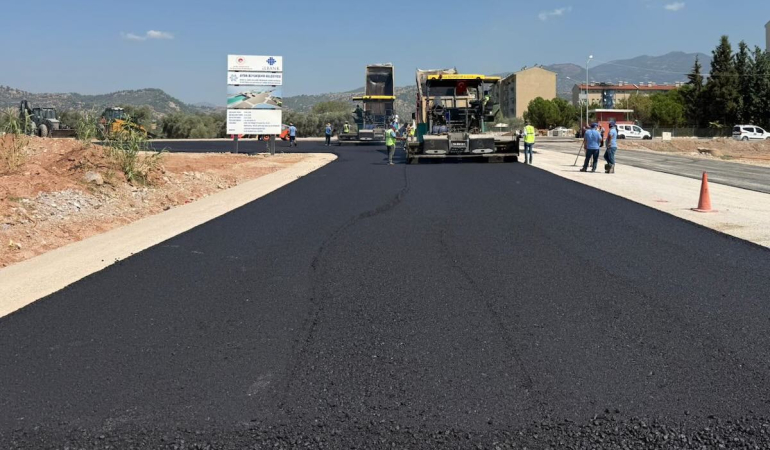Aydın Büyükşehir’den 17 ilçede eş zamanlı dev üst yapı atağı